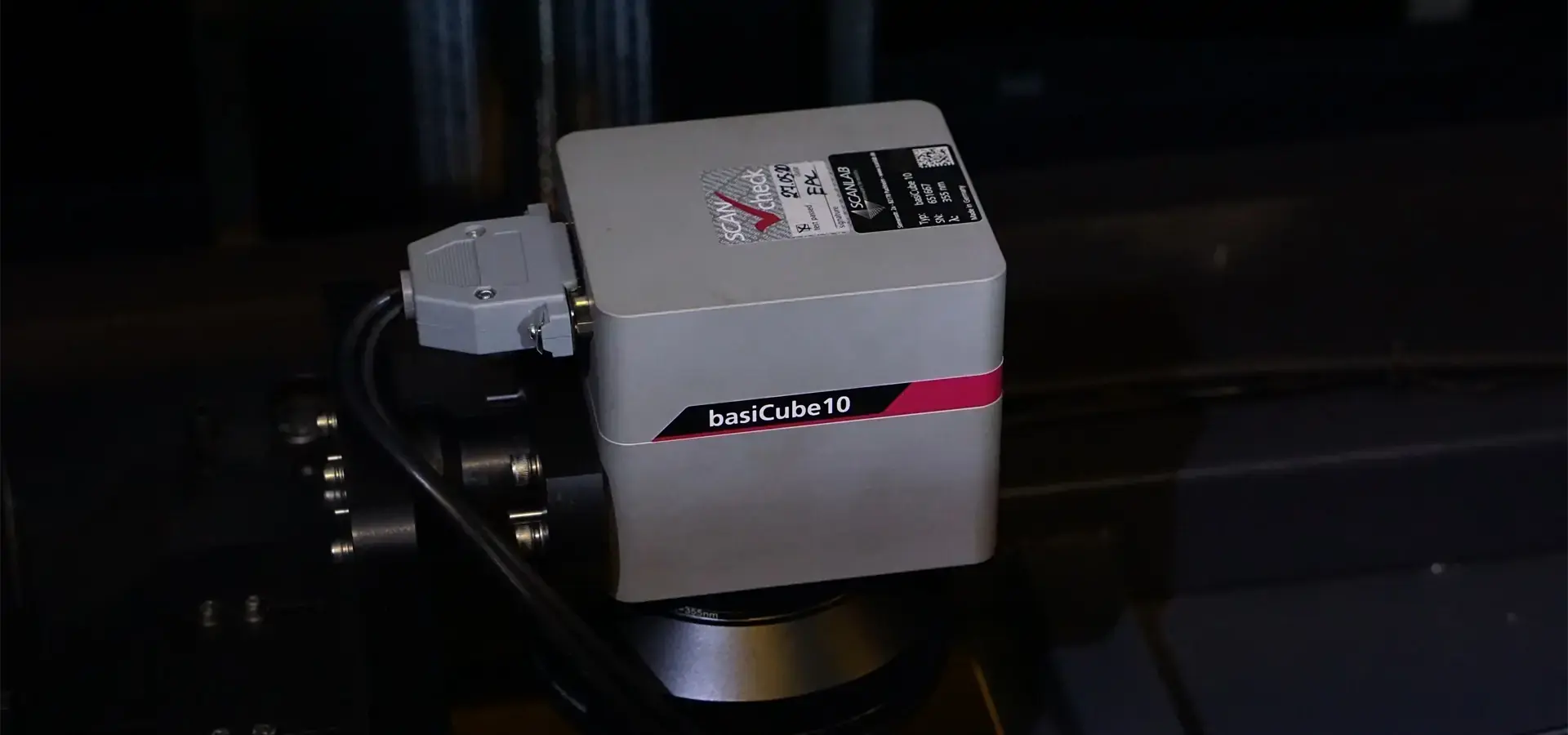 Galvanometer and laser system inside a big format SLA 3D printer