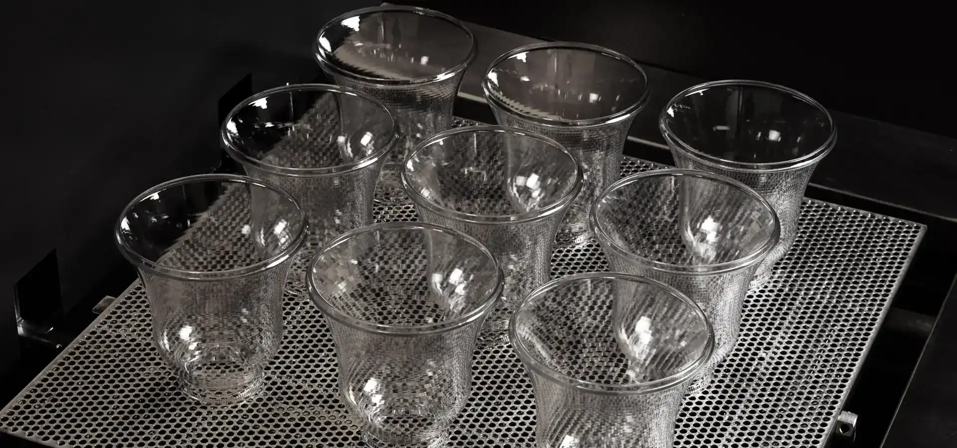 Large format SLA 3D Printer producing multiple high-precision parts