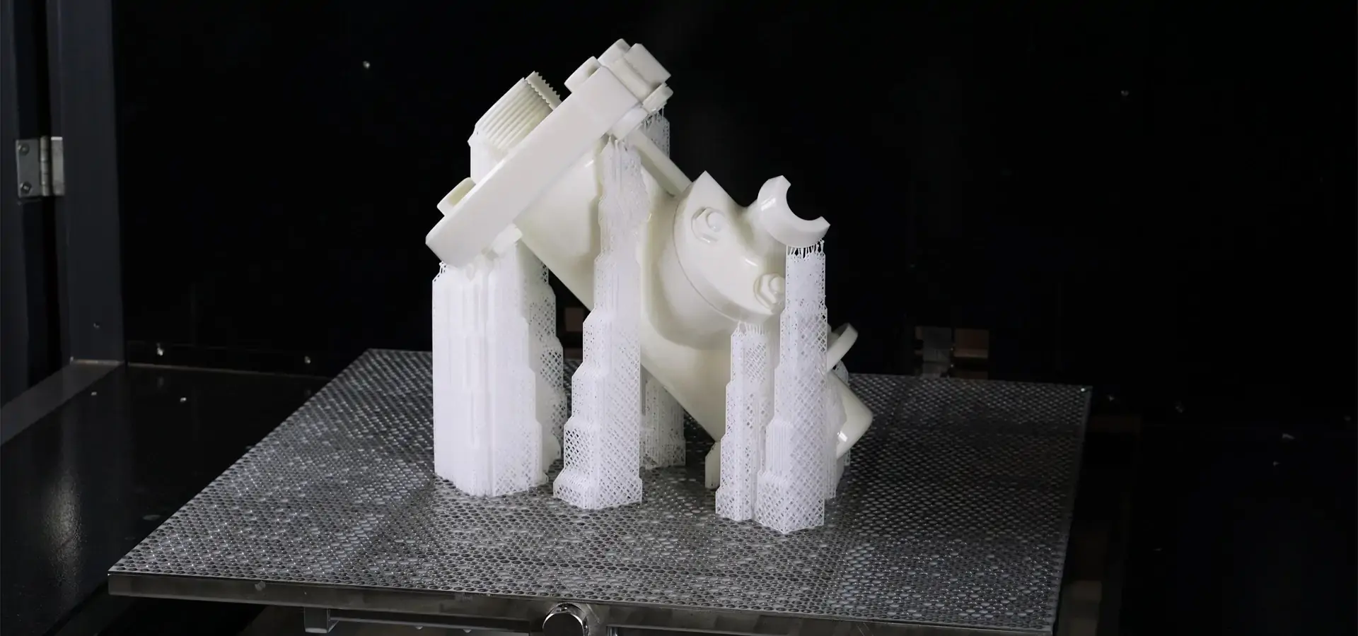 Industrial SLA 3D printing workflow including post processing and curing