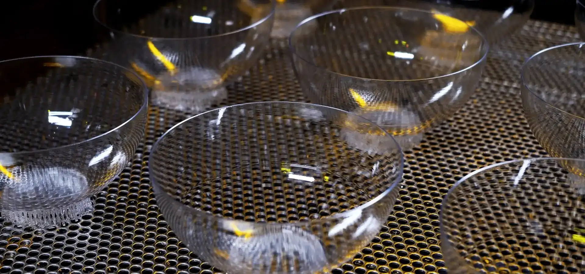 High precision SLA 3D printer using variable spot-size laser technology High precision SLA 3D printer using variable spot-size laser technology