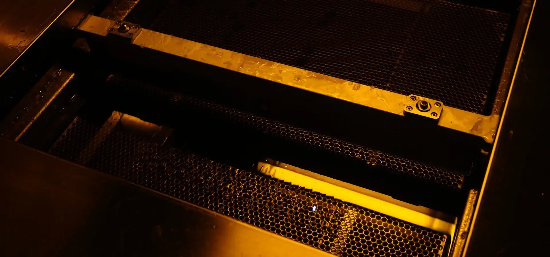 Stable marble base structure of Industrial SLA 3D printer for precision manufacturing