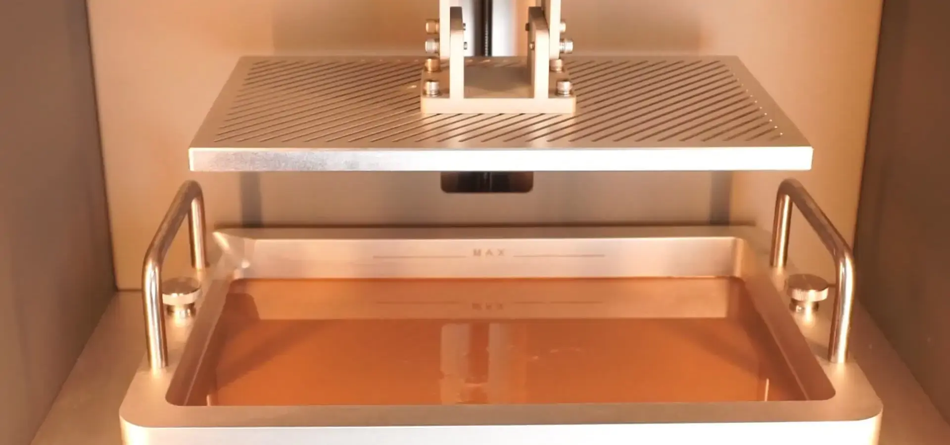 Large capacity resin vat in industrial Resin Printer for continuous production
