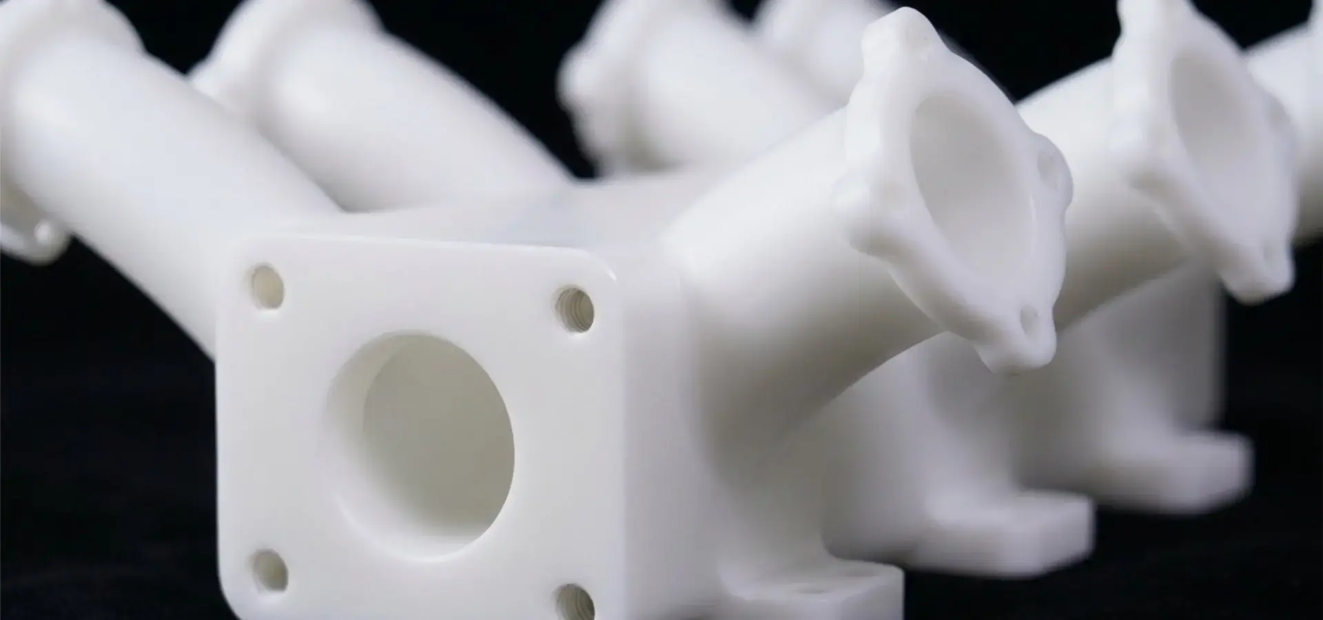 Applications of large scale resin 3D printer in automotive aerospace and medical industries Applications of large scale resin 3D printer in automotive aerospace and medical industries