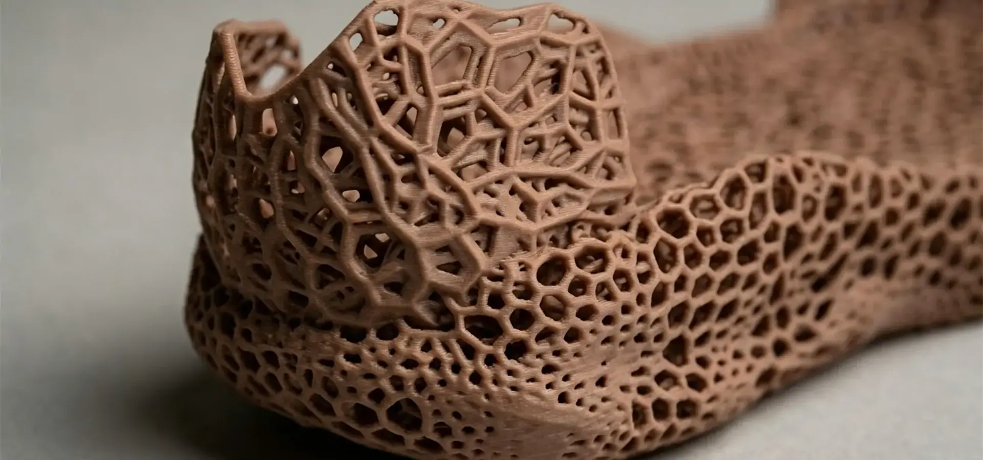 3D printed lattice structure for shoe midsoles customization