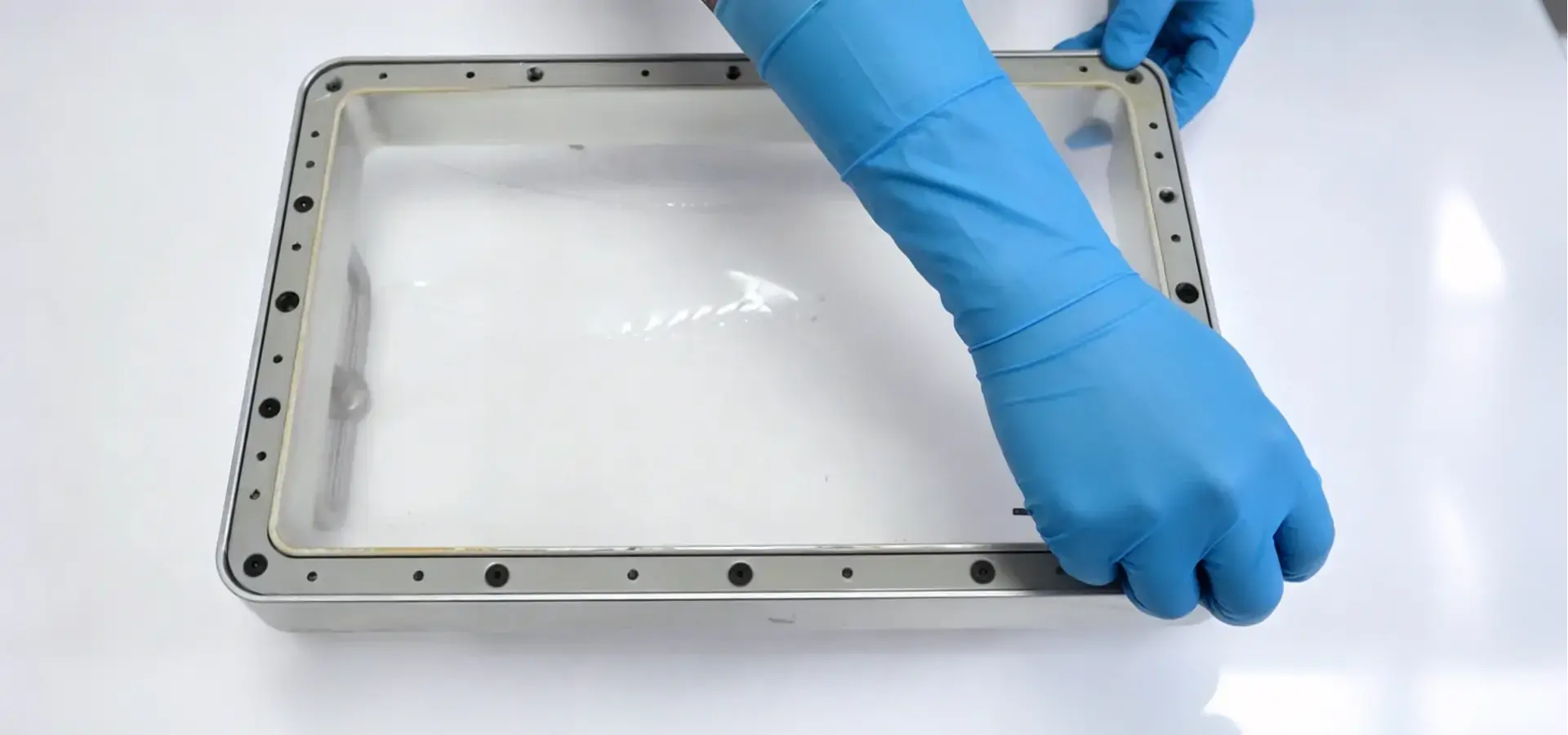 Cleaning and maintenance of resin vat in budget SLA printer