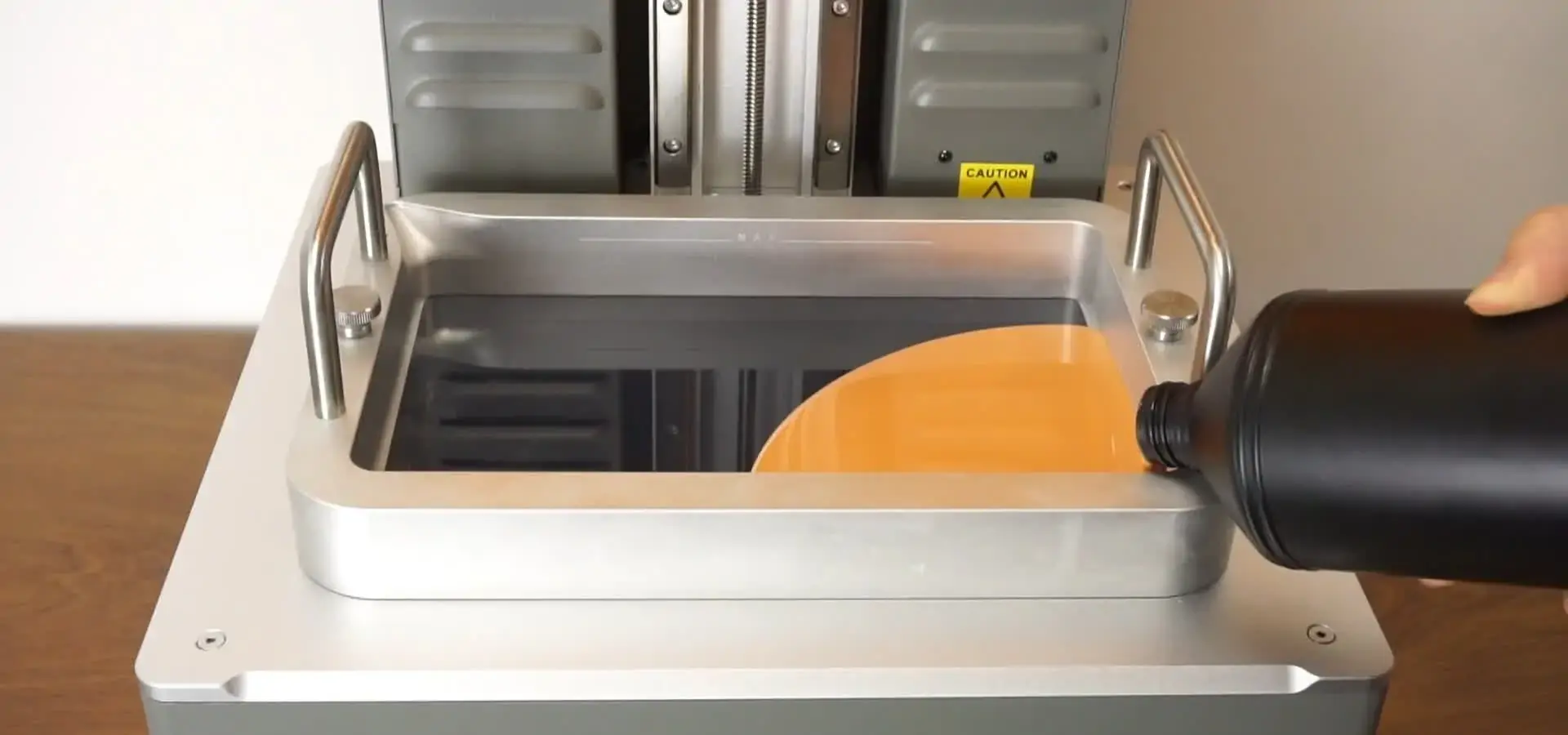 Filtering and cleaning resin in a Desktop SLA 3D printer maintenance workflow