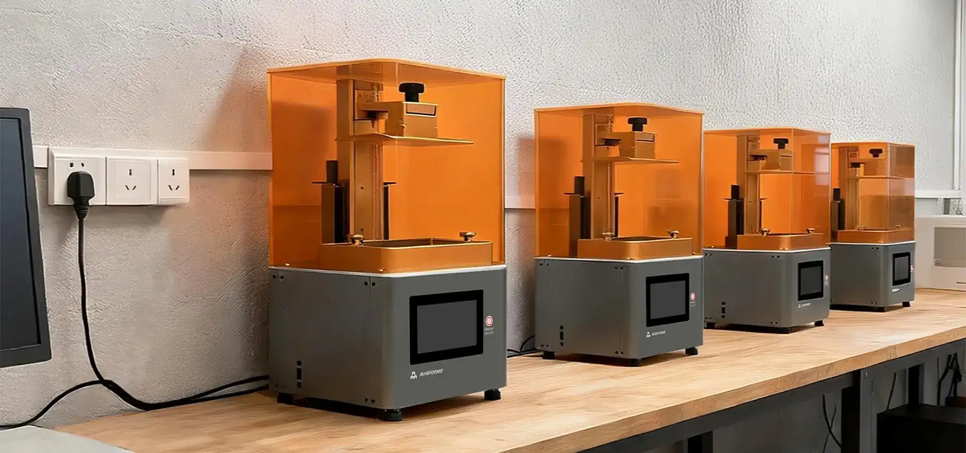 industrial high-resolution 3D printer in production environment industrial high-resolution 3D printer in production environment