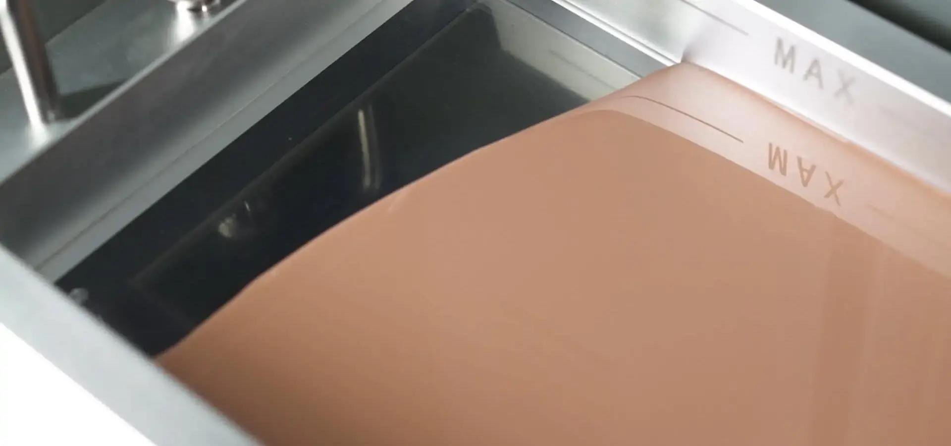 Resin material formulation and viscosity testing for Fast resin 3D printer compatibility