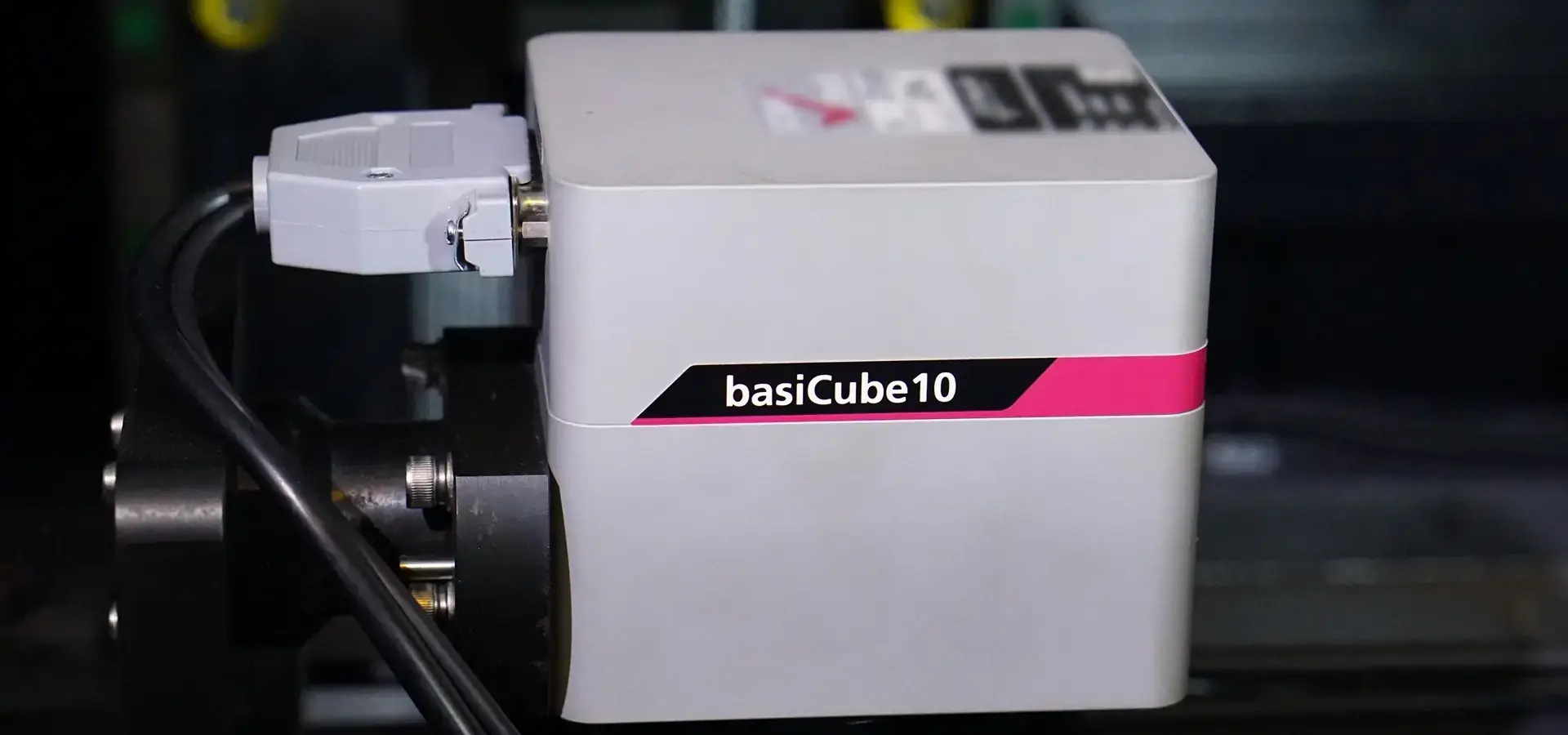 Magforms large scale resin 3D printer system with industrial SLA laser scanning technology and precision manufacturing capability