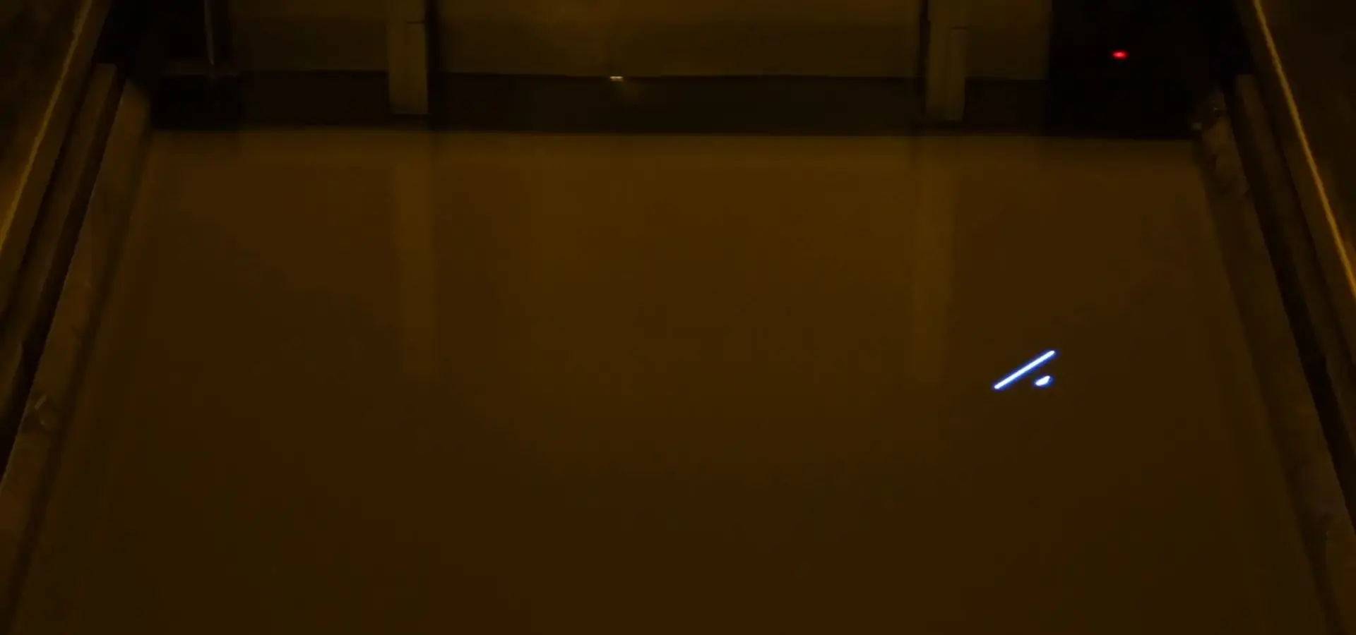 Scanning-laser SLA shoe 3D printer producing high-resolution footwear component
