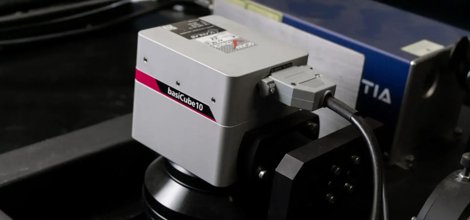 SLA laser optical system diagram showing galvanometer and beam path