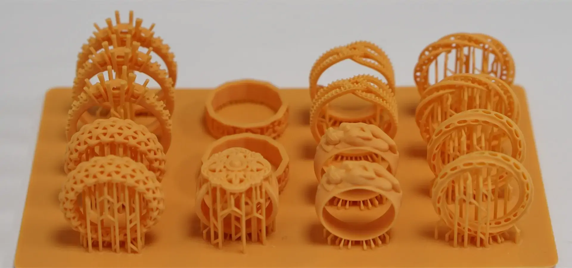 High-resolution printed part on P7 Pro Stereolithography 3D printer High-resolution printed part on P7 Pro Stereolithography 3D printer
