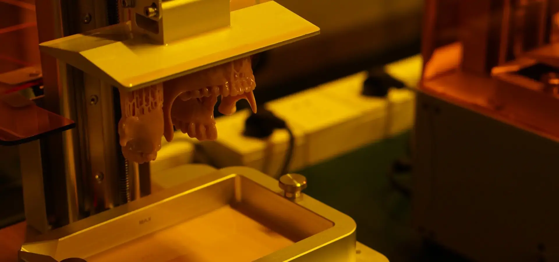 Batch of dental aligner models produced on a high-resolution Stereolithography 3D printer