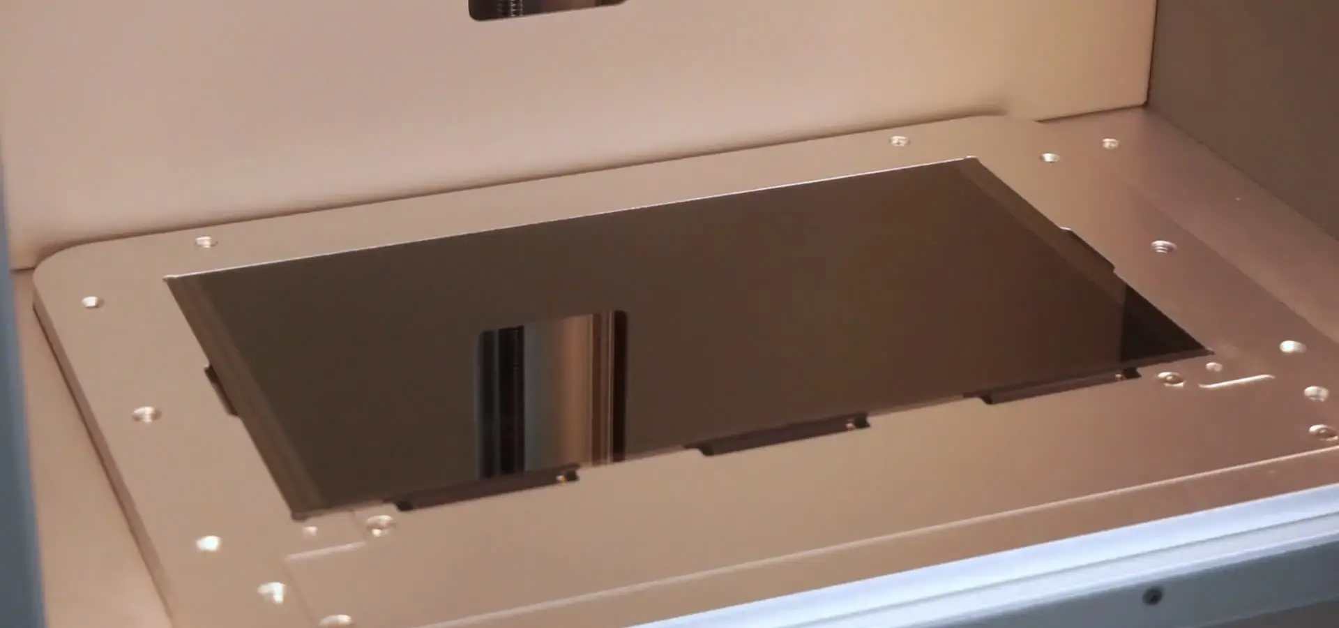 Comparison of monochrome LCD and RGB screen technology in Fast resin 3D printer systems