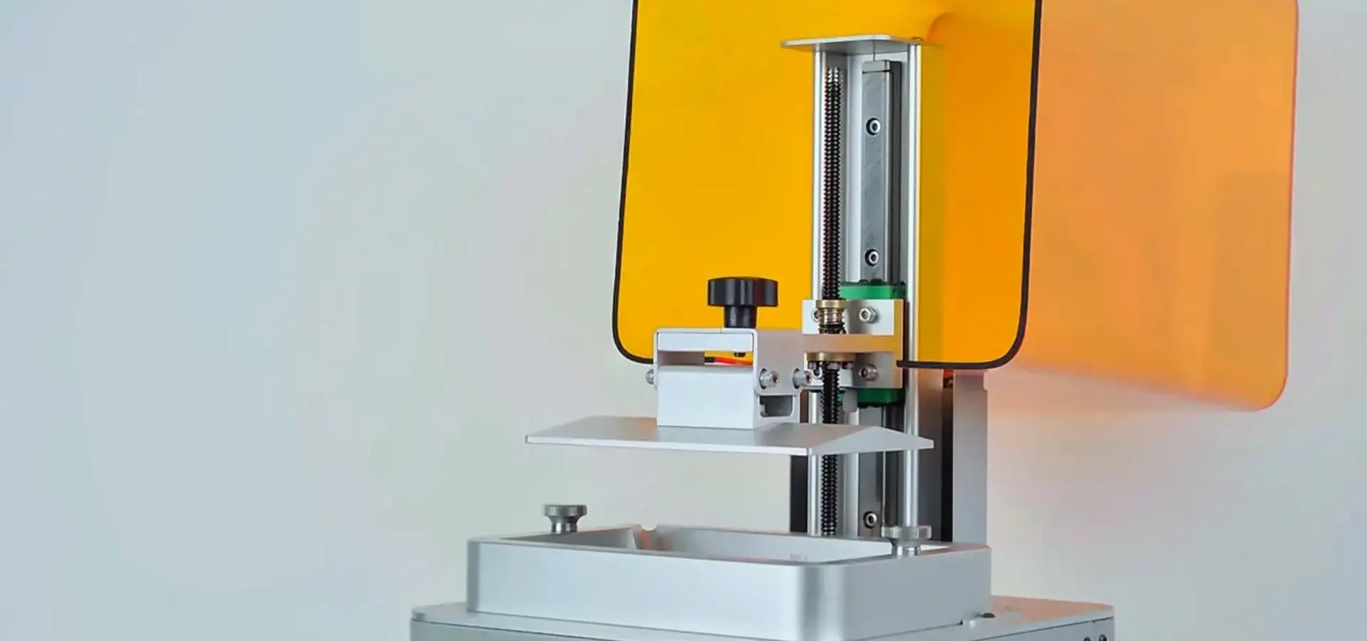 Desktop 3D printer with stable thermal control system and rigid metal frame for reliable printing Desktop 3D printer with stable thermal control system and rigid metal frame for reliable printing