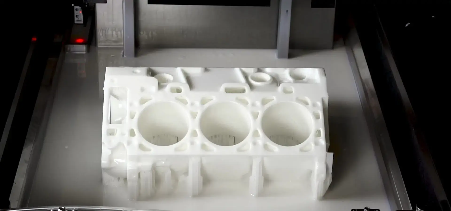 Industrial SLA 3D Printer used for aerospace prototype validation