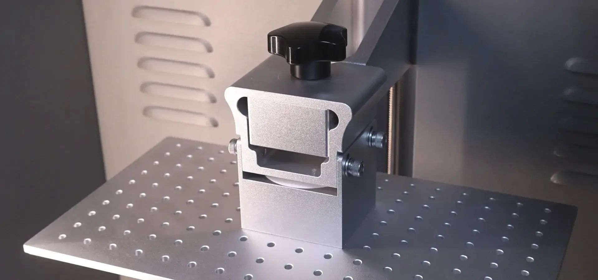 Dual Heating System in a Professional LCD 3D Printing Machine Dual Heating System in a Professional LCD 3D Printing Machine