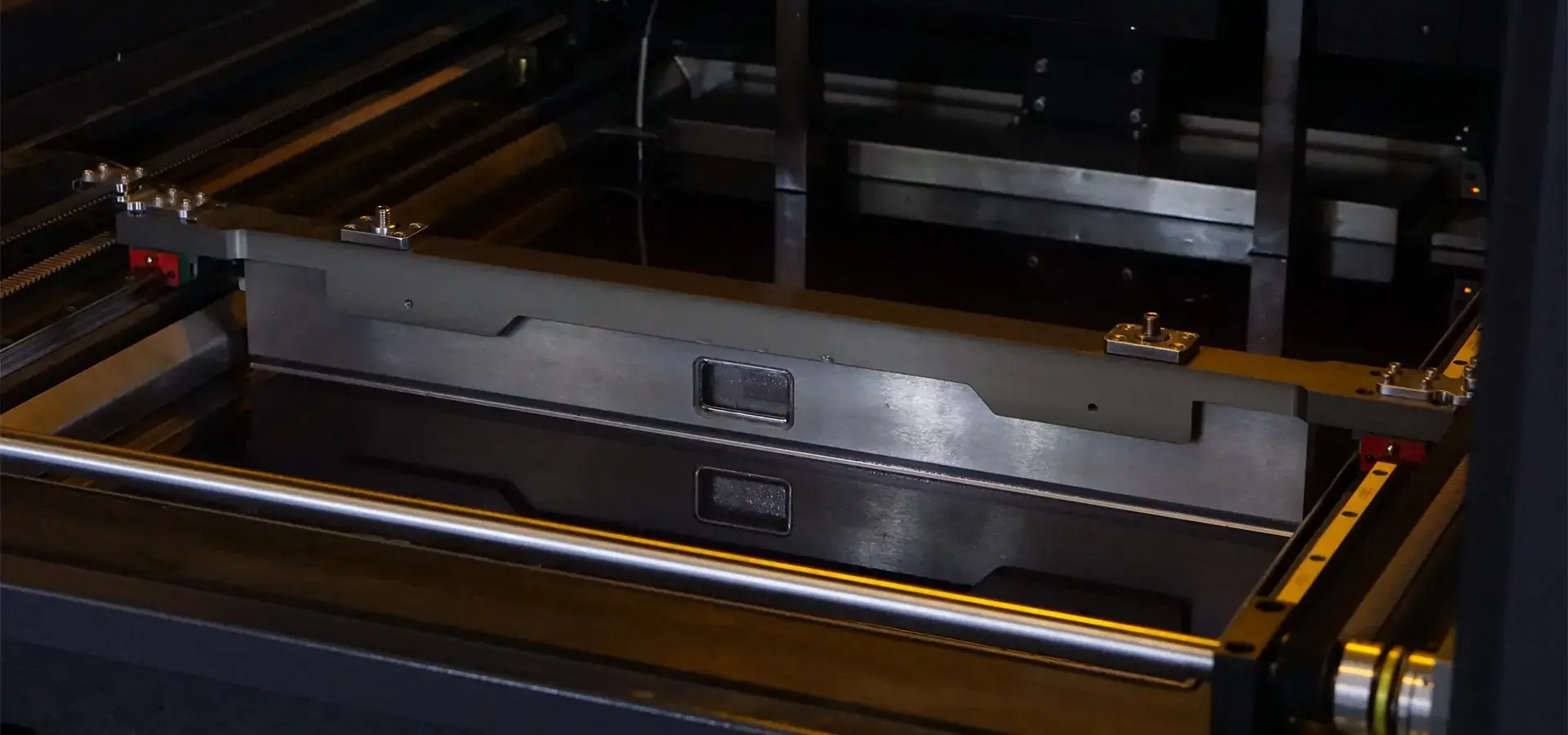 Industrial SLA 3D Printer resin viscosity and recoating process